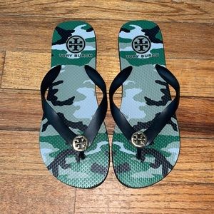 Brand new, never worn Tory Burch flip flops - size 6
